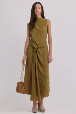 Nina. Bolso de terciopelo y abalorios