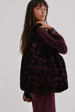 Nuria. Bolso hobo terciopelo bordado