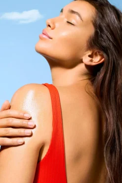 Nuxe Sun Aceite Bronceador Rostro y Cuerpo SPF 30