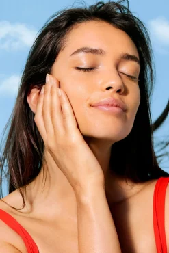 Nuxe Sun Spray Solar Delicioso Protección para Rostro y Cuerpo SPF 50