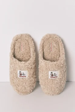 Pack regalo zapatillas y antifaz borreguito Snoopy