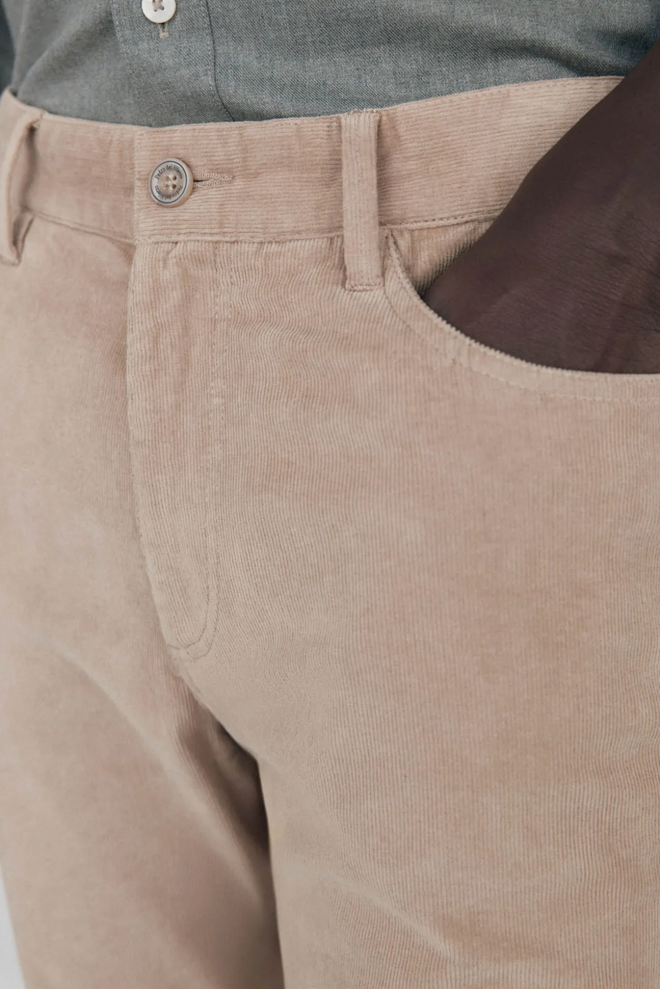 Pantalón 5 bolsillos pana slim fit