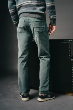 Pantalón 5 bolsillos slim fit pana