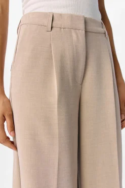 Pantalón ancho con pinzas