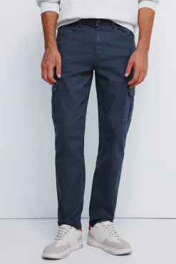 Pantalón cargo lavado slim fit