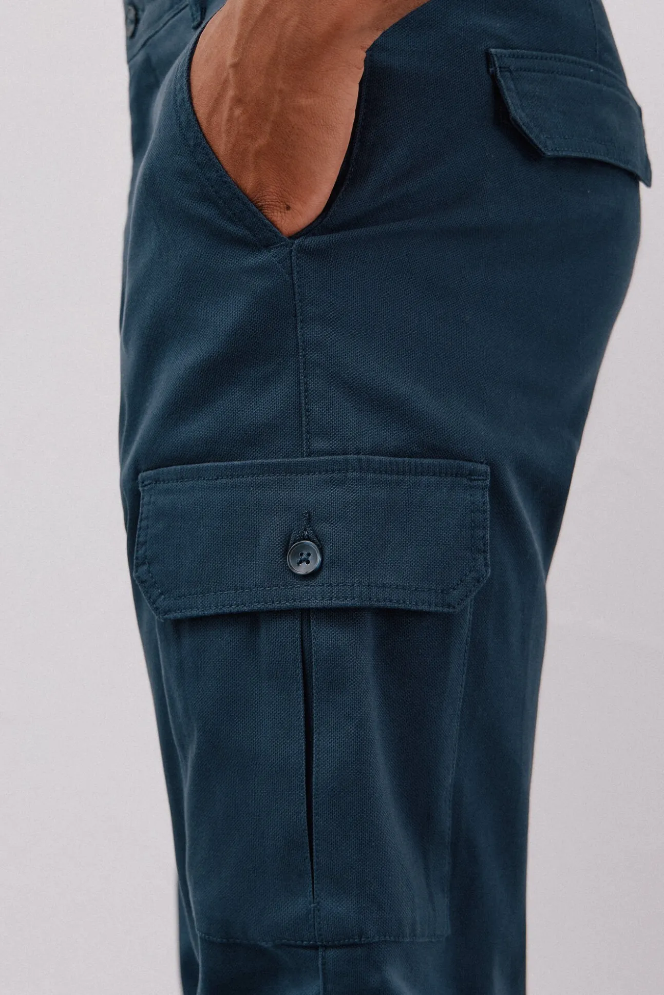 Pantalón cargo ligero