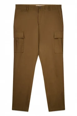 Pantalón cargo slim fit