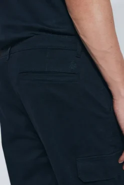 Pantalón cargo slim fit
