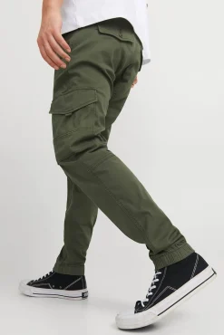 Pantalón cargo slim fit
