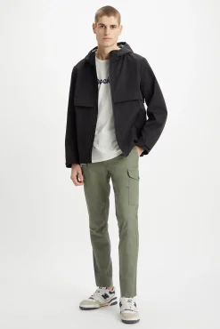 Pantalón Cargo Slim Tapered Fit para hombre