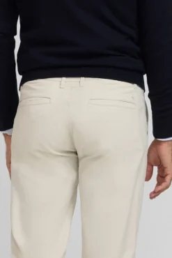 Pantalón chino casual pinzas