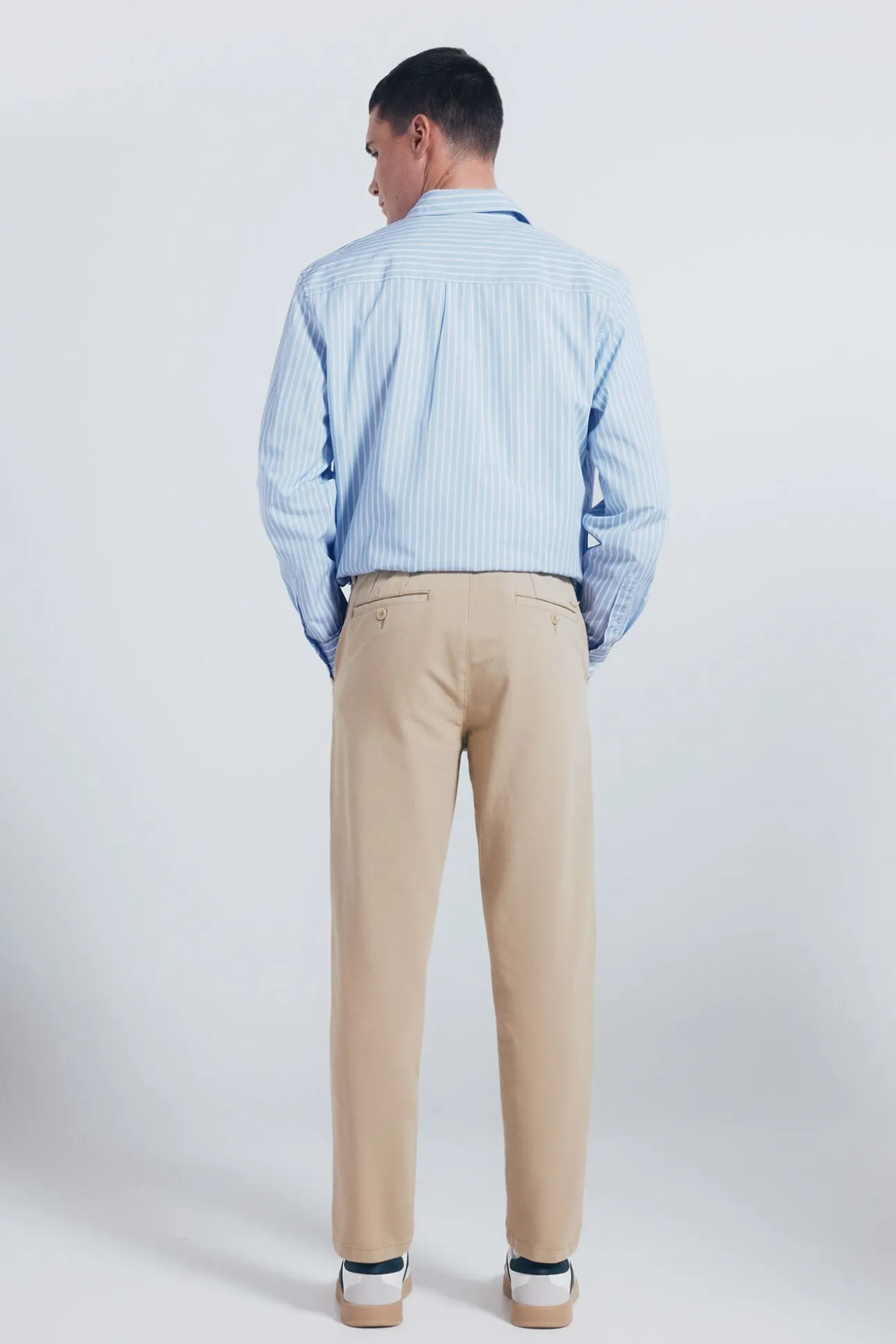 Pantalón chino comfort slim fit