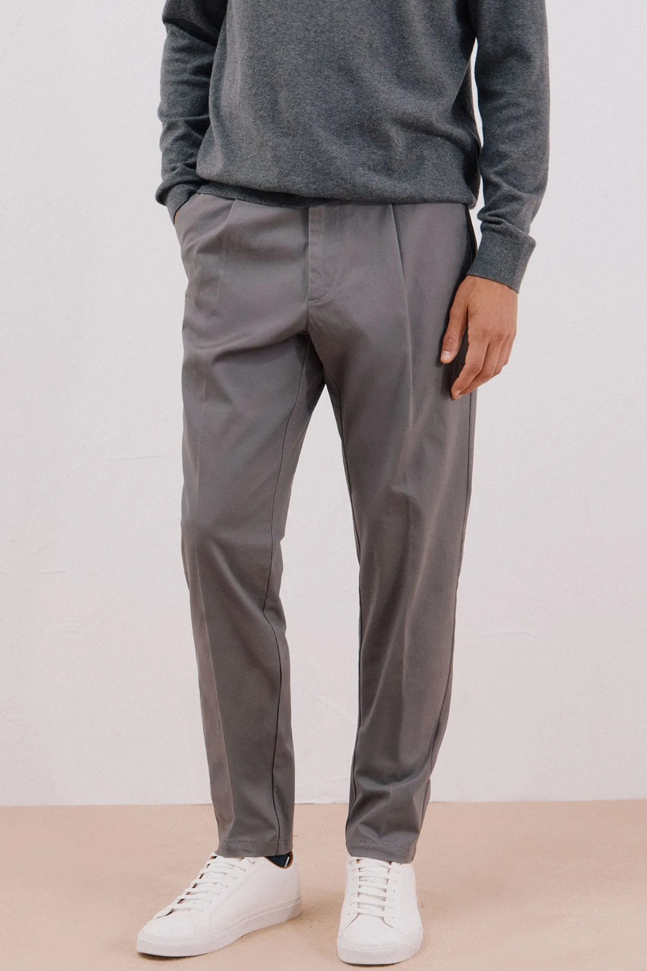 Pantalón chino confort tapered fit