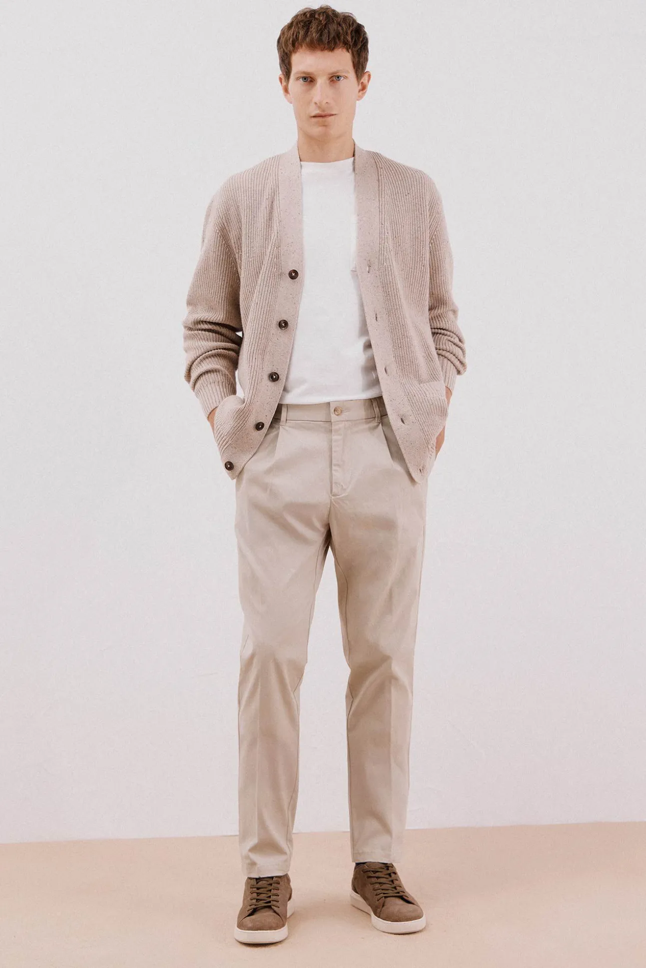 Pantalón chino confort tapered fit