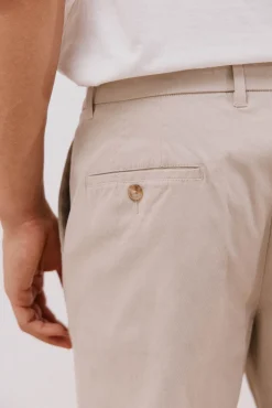 Pantalón chino confort tapered fit