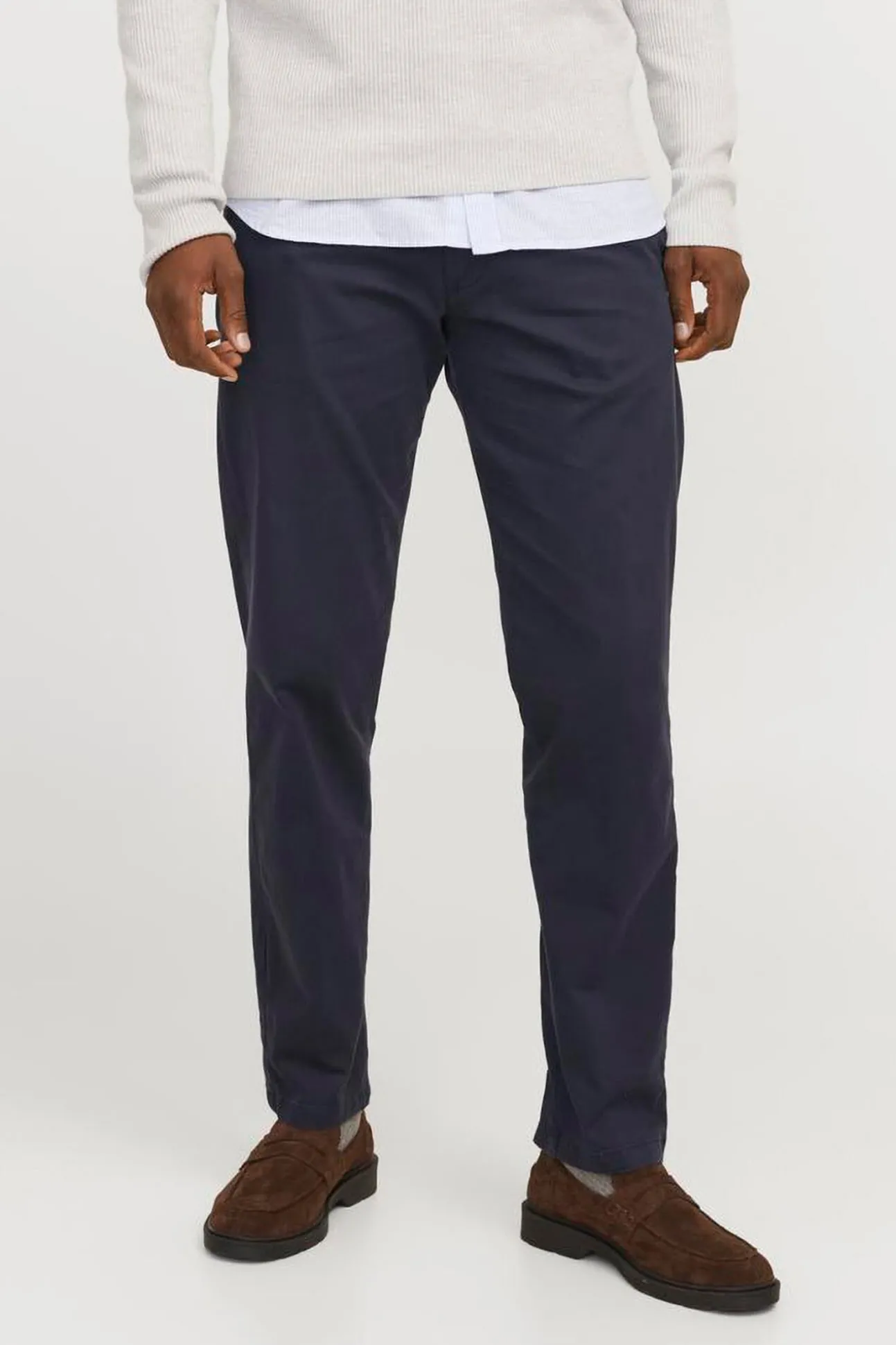 Pantalón chino de corte relajado