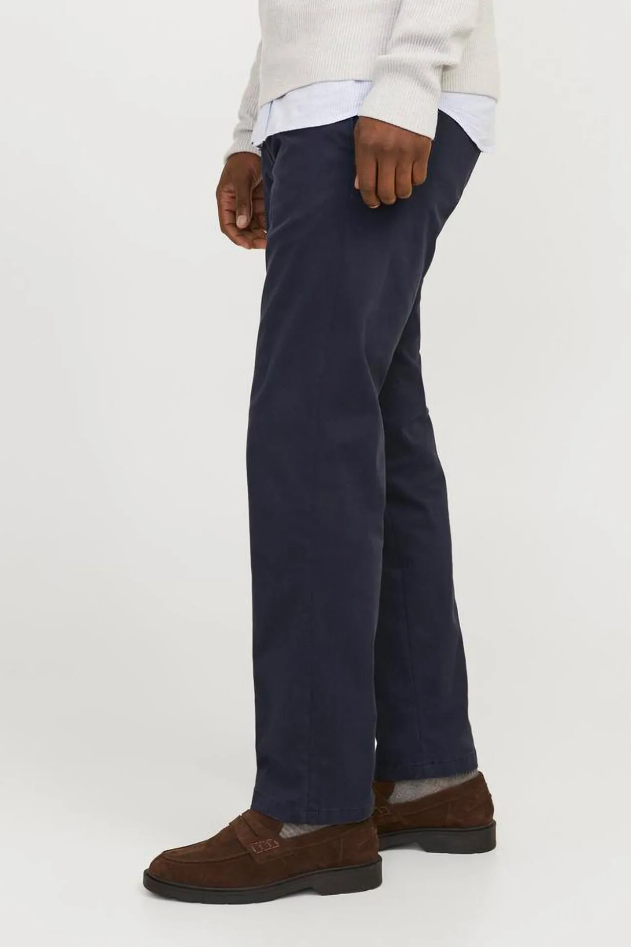 Pantalón chino de corte relajado