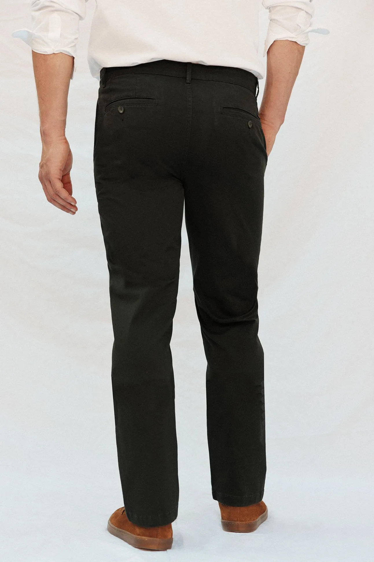 Pantalón chino ligero regular fit