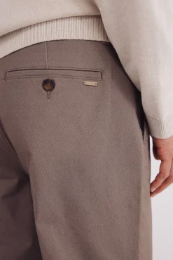 Pantalón chino microestampado slim fit