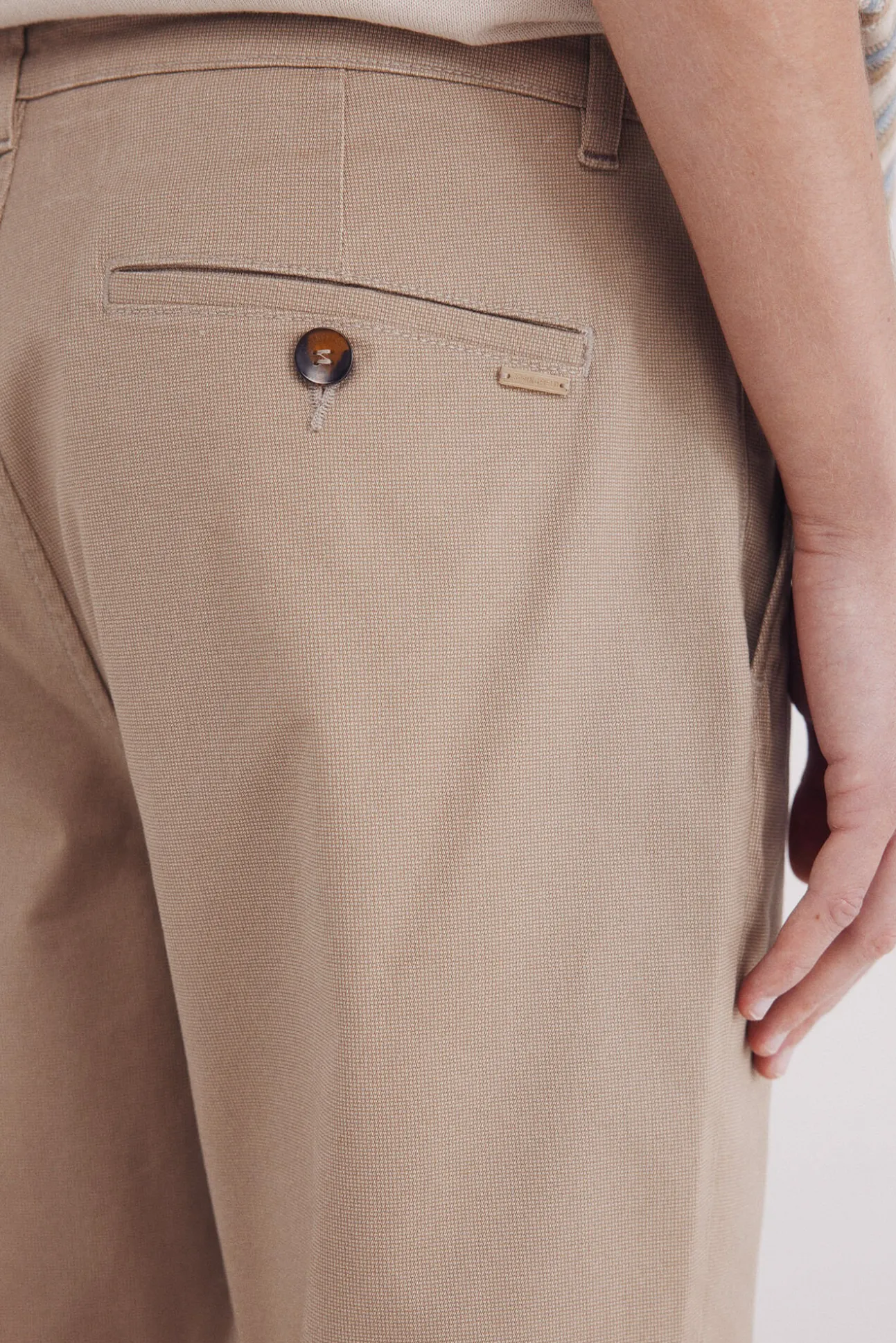Pantalón chino microestampado slim fit