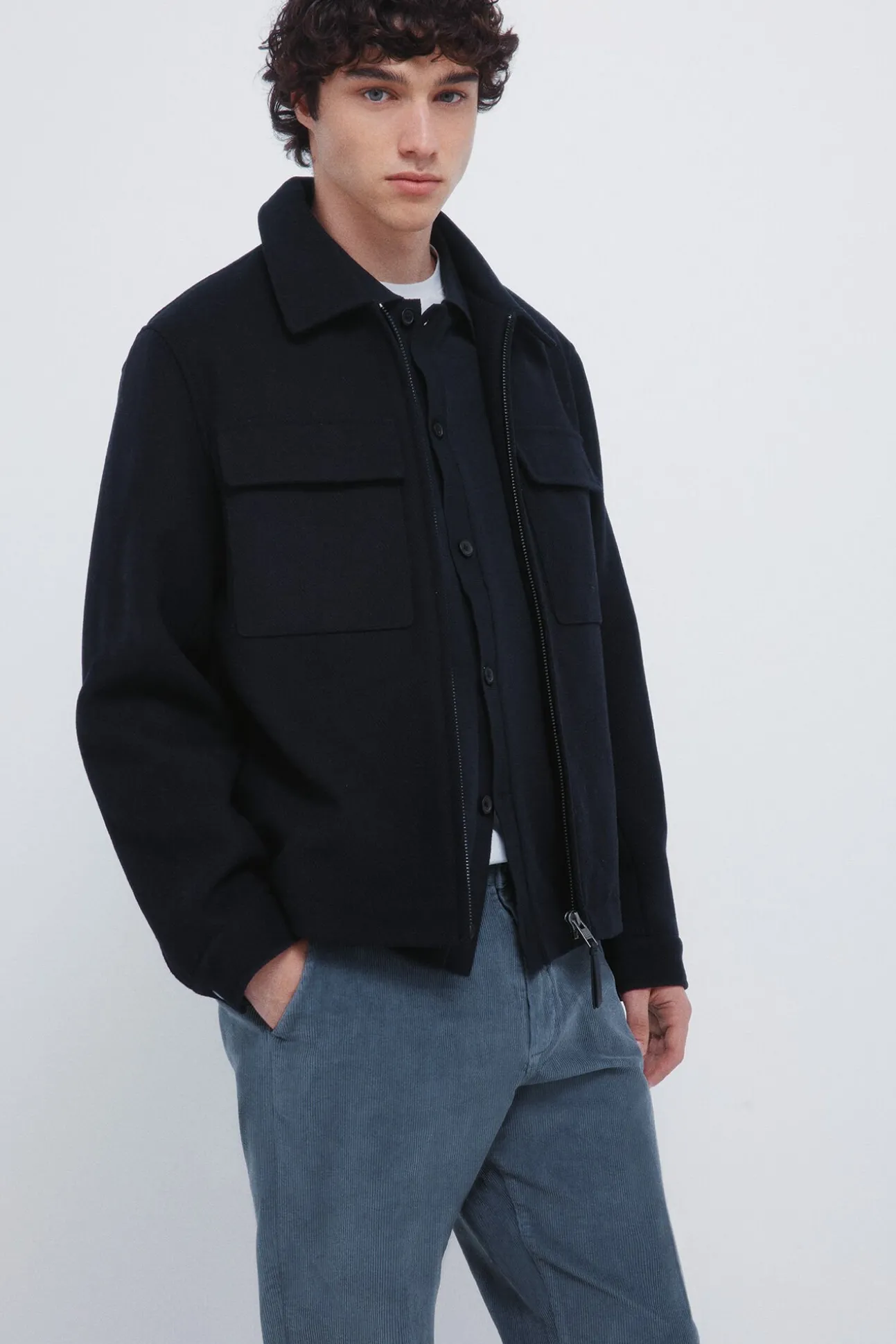 Pantalón chino pana lavada comfort slim fit