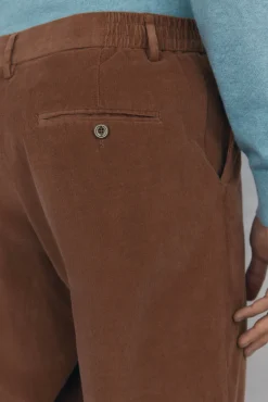 Pantalón chino pana ligera slim fit