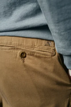Pantalón chino pinzas
