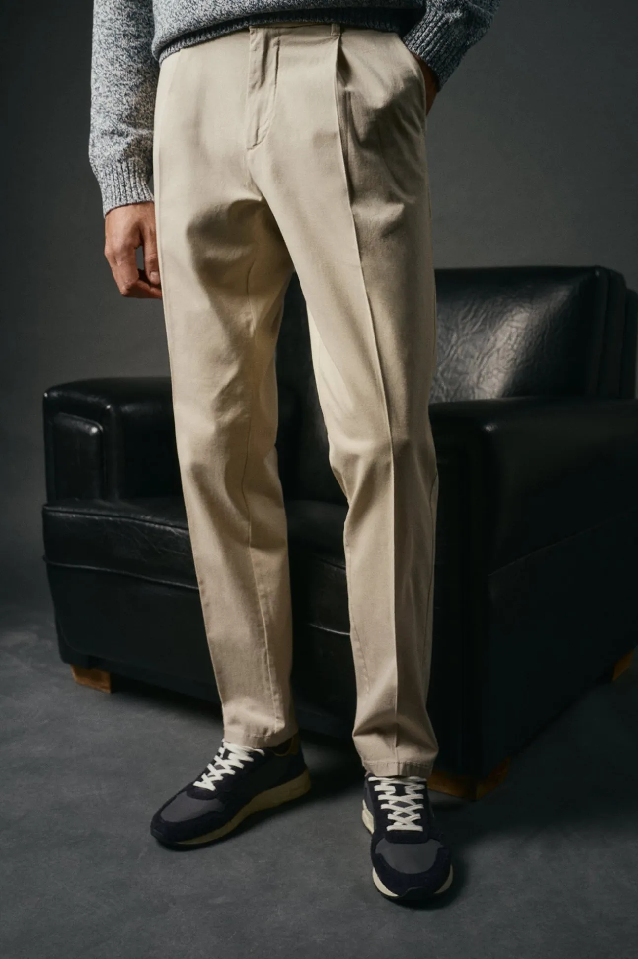 Pantalón chino pinzas