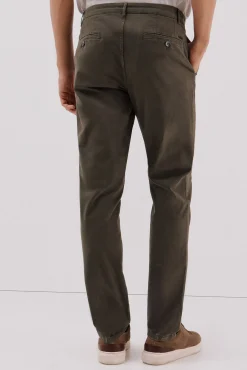 Pantalón chino regular fit