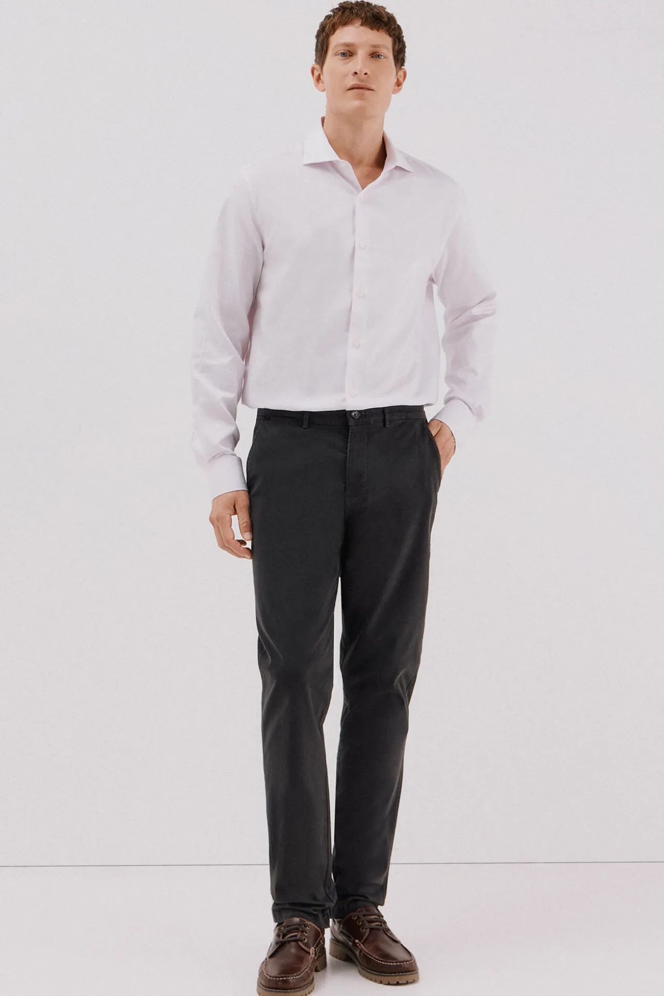 Pantalón chino regular fit