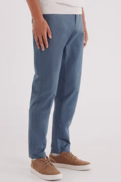 Pantalón chino slim fit