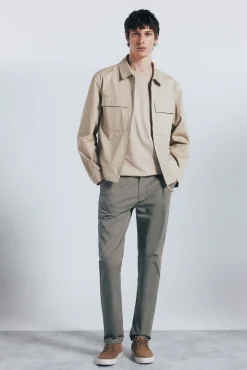 Pantalón chino slim fit