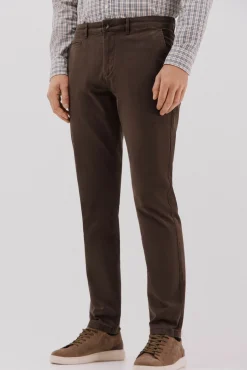 Pantalón chino slim fit