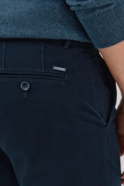 Pantalón chino slim fit