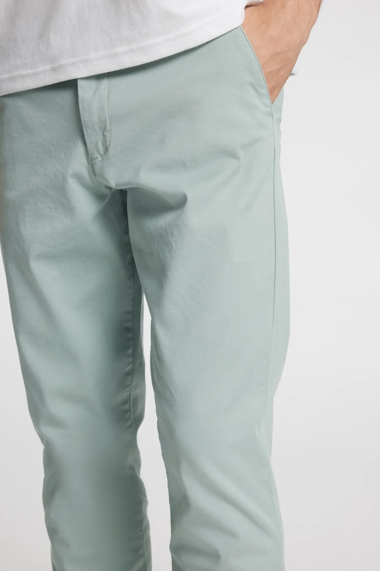 Pantalón chino Slim Fit confeccionado con algodón orgánico