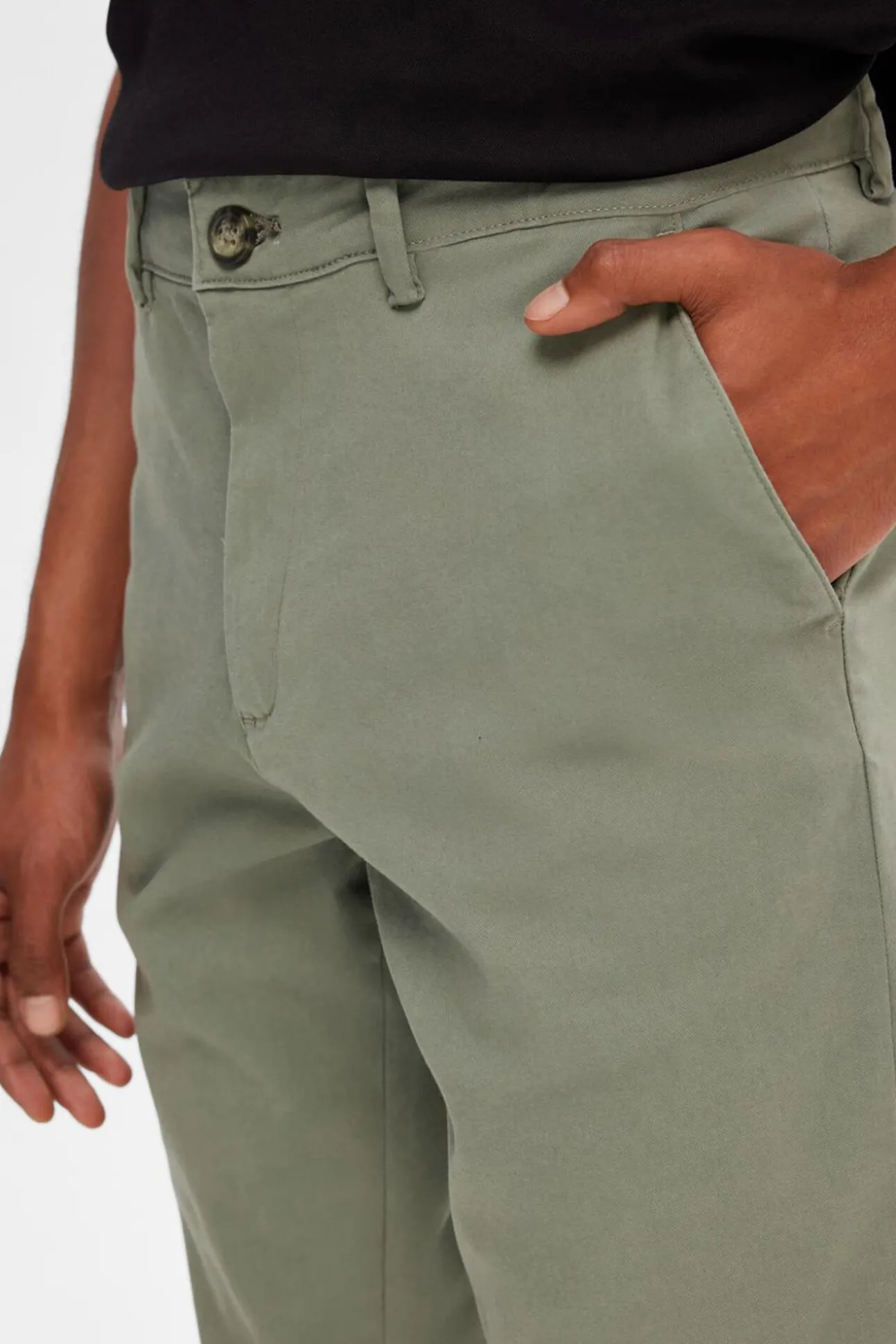 Pantalón chino Slim Fit confeccionado con algodón orgánico