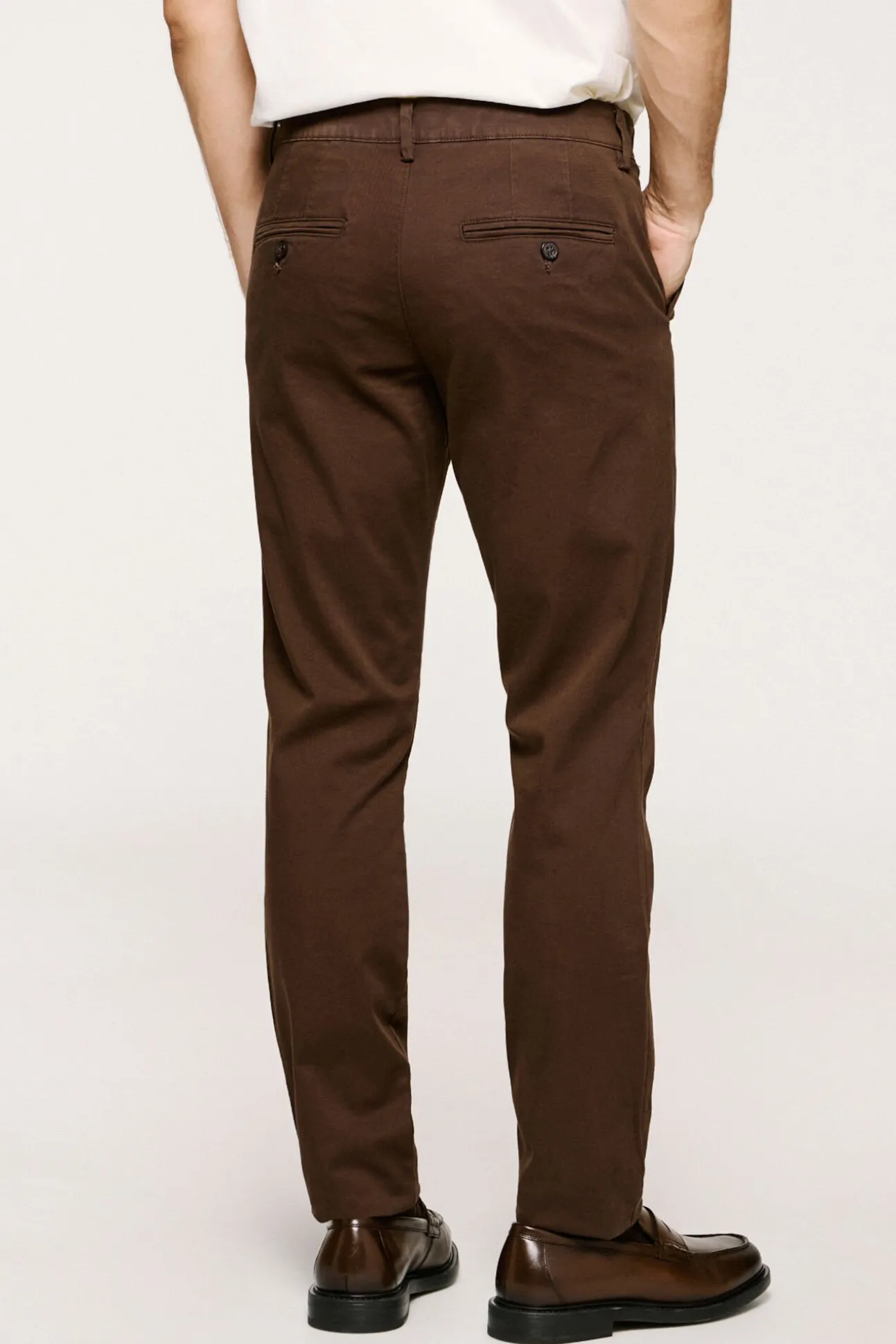 Pantalón chino Slim Fit confeccionado con algodón orgánico