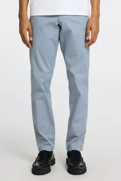 Pantalón chino Slim Fit confeccionado con algodón orgánico