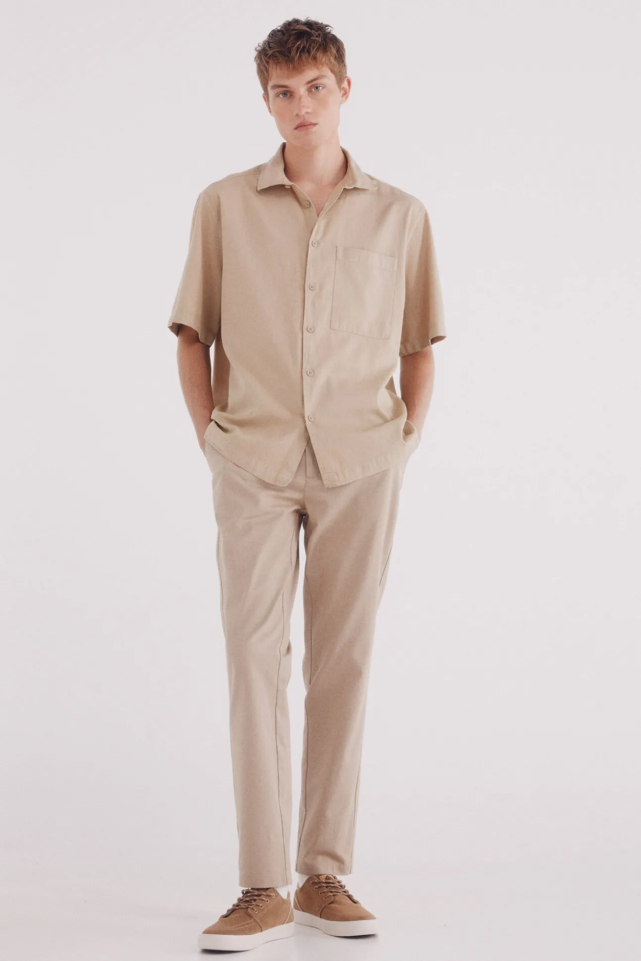 Pantalón chino vestir comfort slim fit