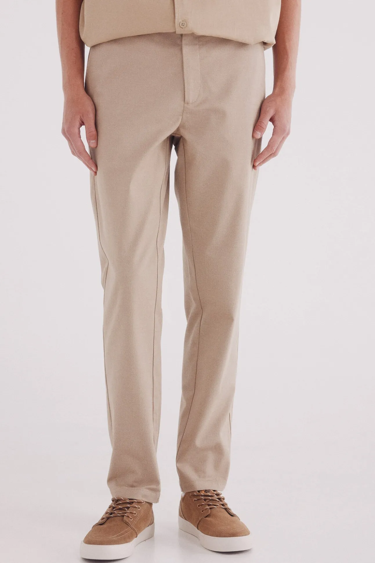 Pantalón chino vestir comfort slim fit
