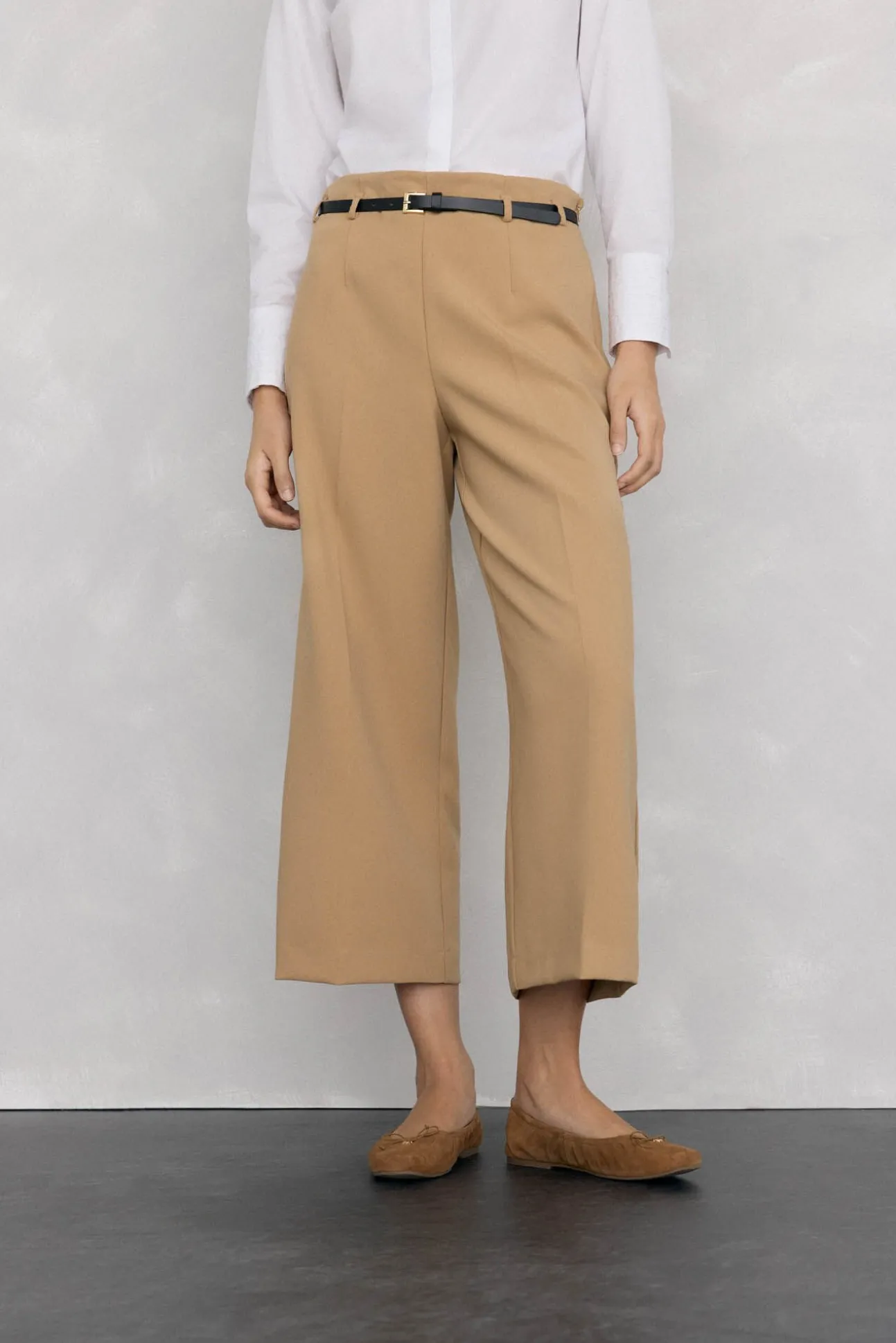 Pantalón culotte con cinturón