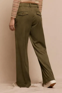 Pantalón de pinzas de antelina