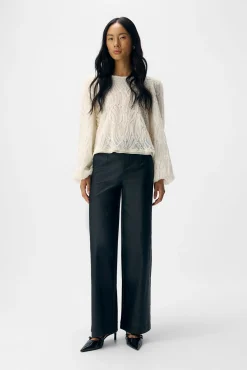 Pantalón efecto piel