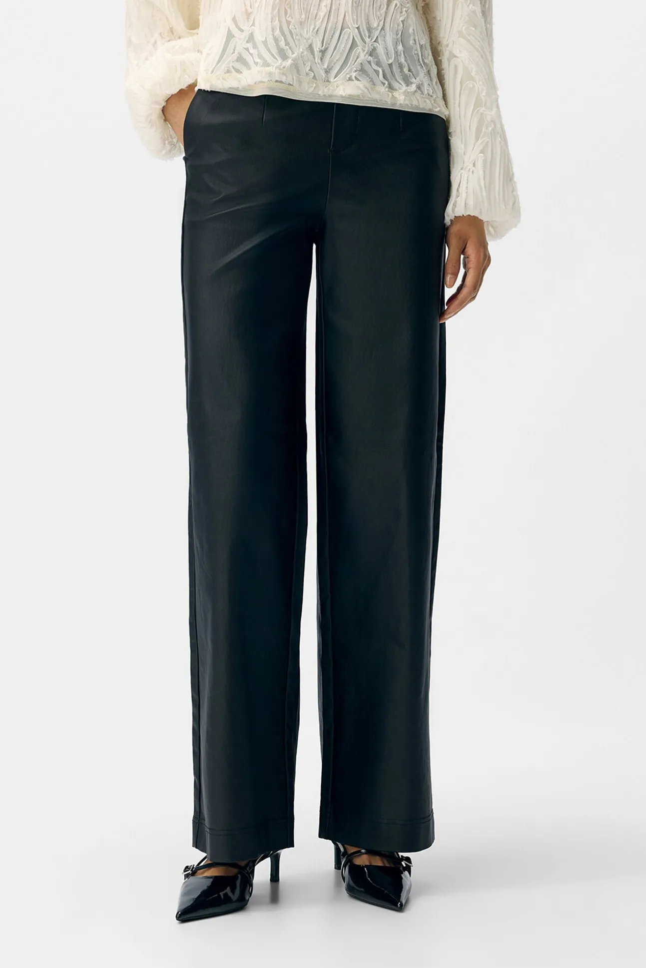 Pantalón efecto piel