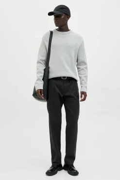 Pantalón estilo chino