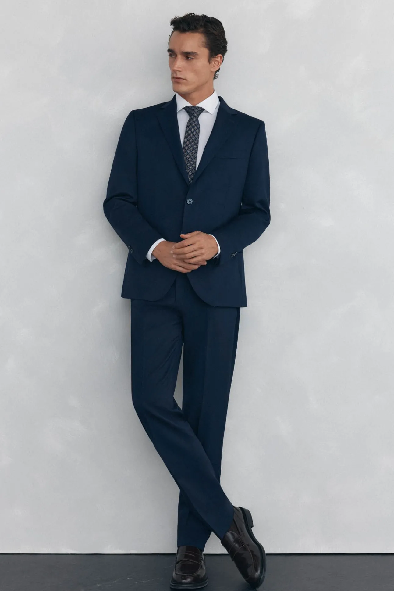 Pantalón estructura azul bi-stretch slim fit