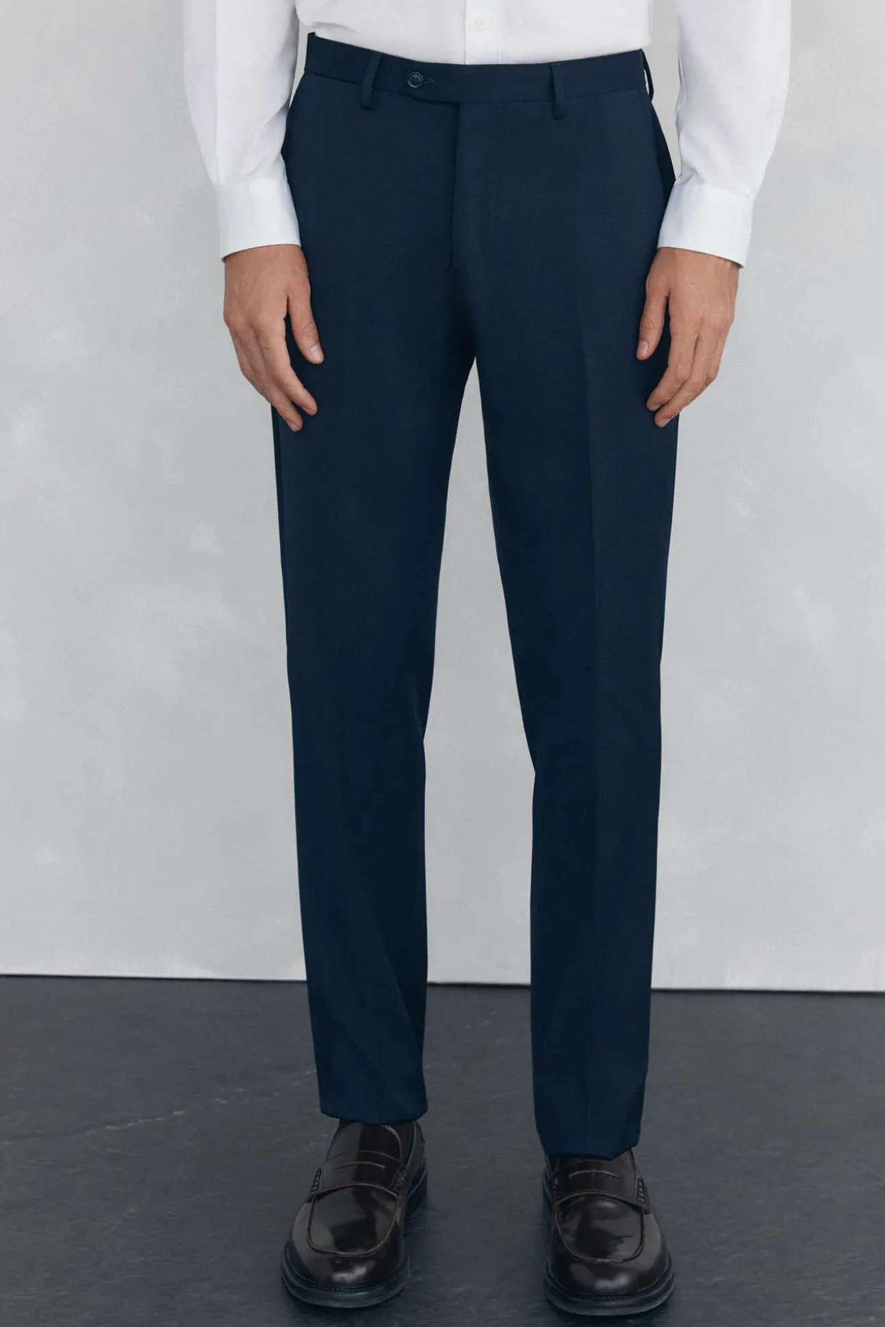 Pantalón estructura azul bi-stretch slim fit