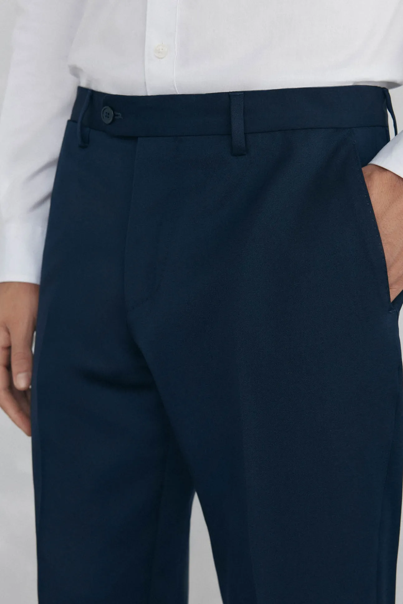 Pantalón estructura azul bi-stretch slim fit