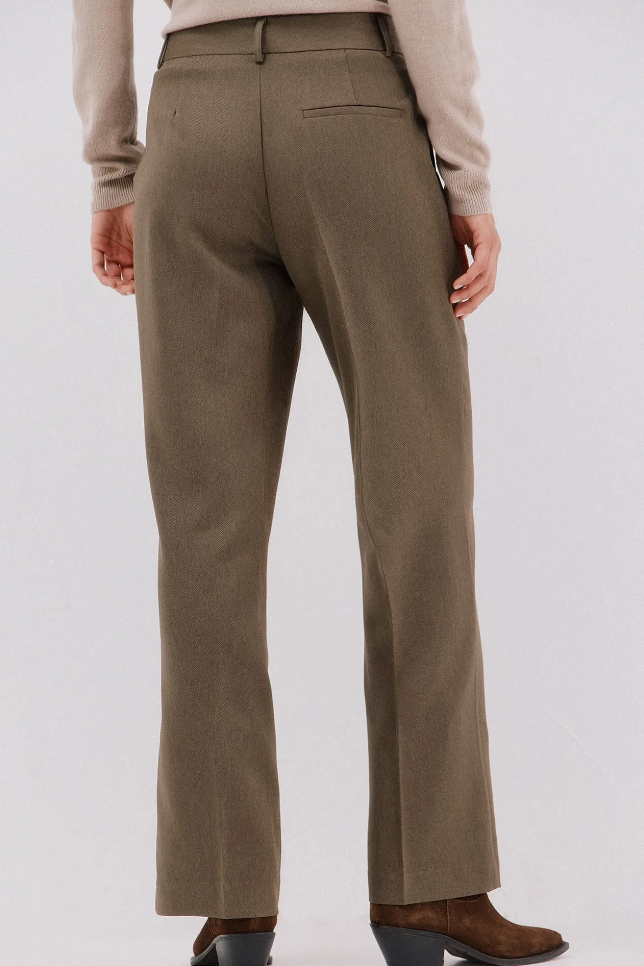 Pantalón flare vestir