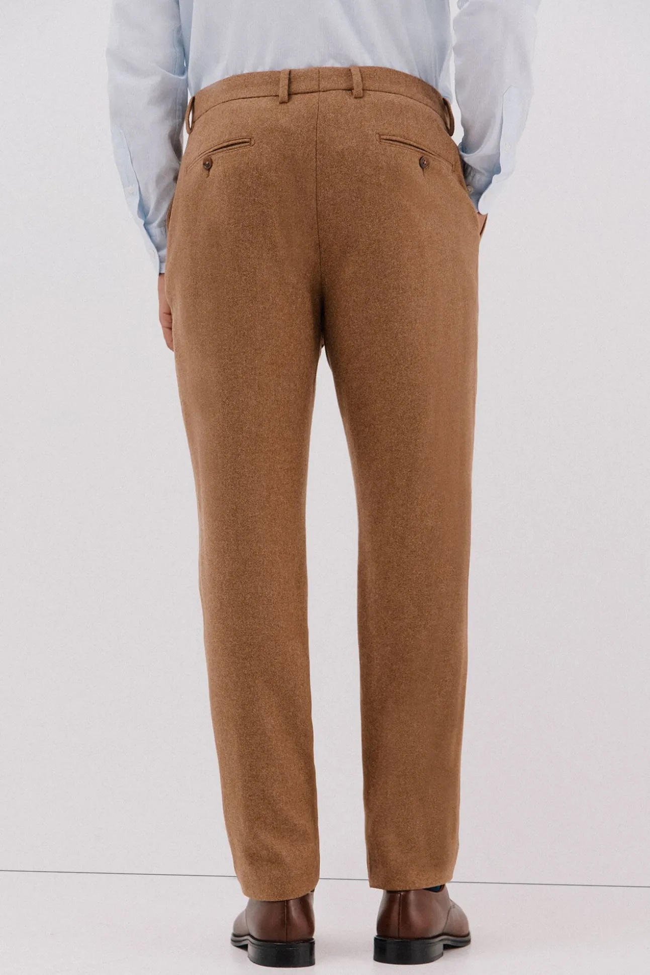 Pantalón lana camel